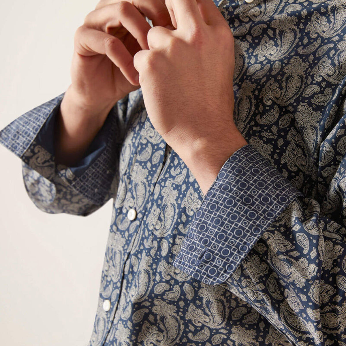  Ariat Men's Kohen Blue & Grey Paisley Shirt