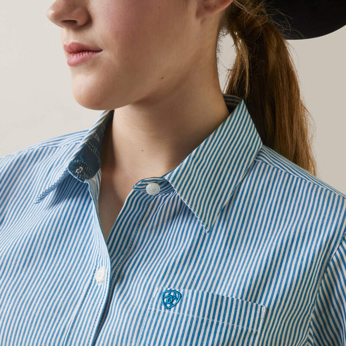  Ariat Women's Wrinkle Resist Teal Striped Shirt