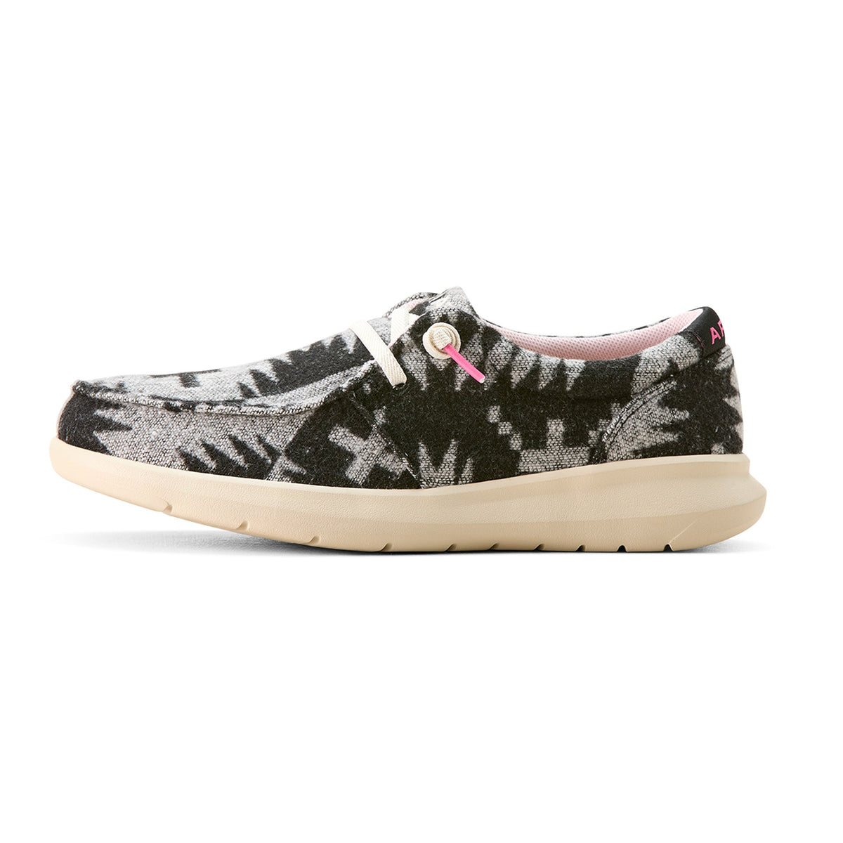  Ariat Women's Black White Flannel Hilo Shoes
